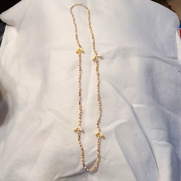 Shell Necklace - 4 Bells - Picture 3 of 3